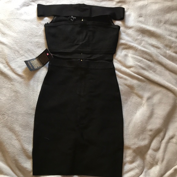 *SOLD* Bebe cut out off shoulder dress - Picture 2 of 9